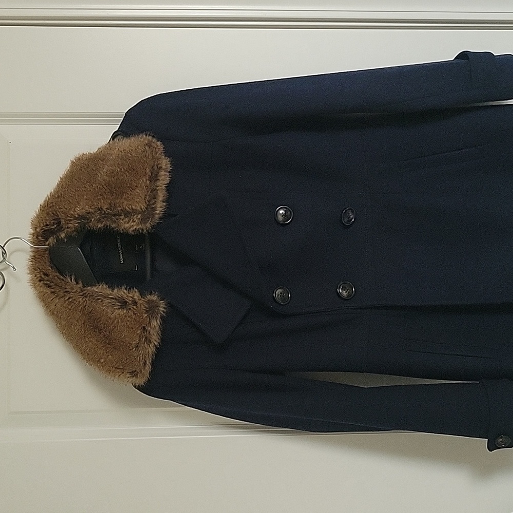 Banana Republic Navy Peacoat - Picture 2 of 5